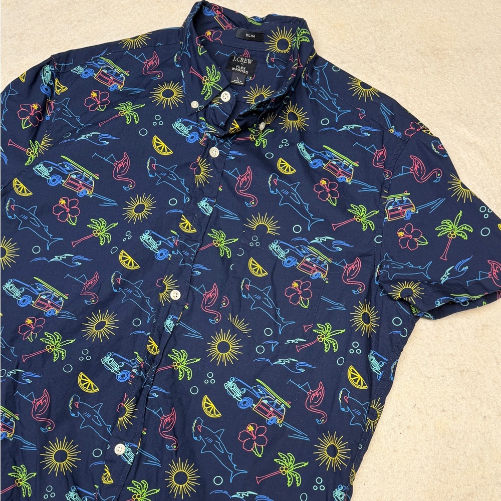 NWOT J. Crew Men’s L Navy Surf Beach AOP Short Sleeve Slim Flex Button Down